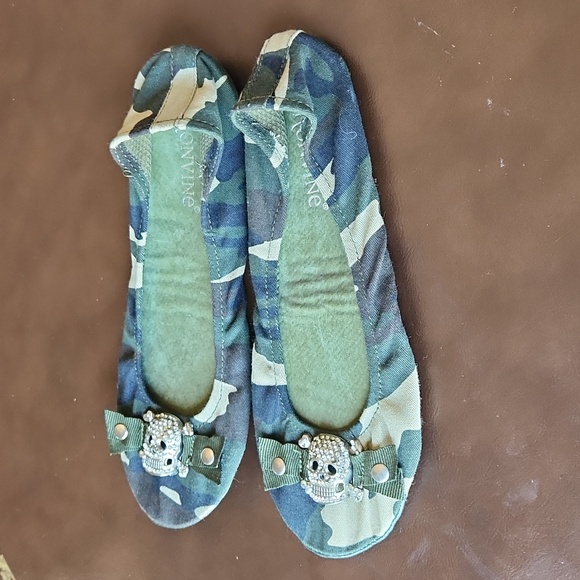 KONVINE camouflage skulls ballet flats size small (6-6.5) - Picture 7 of 11